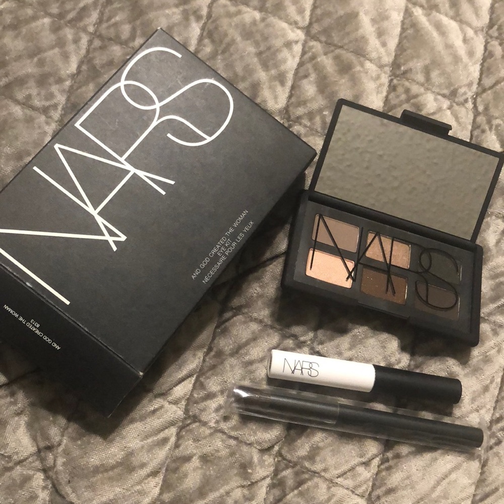 NARS - And God Created The Woman eye kit BNIB